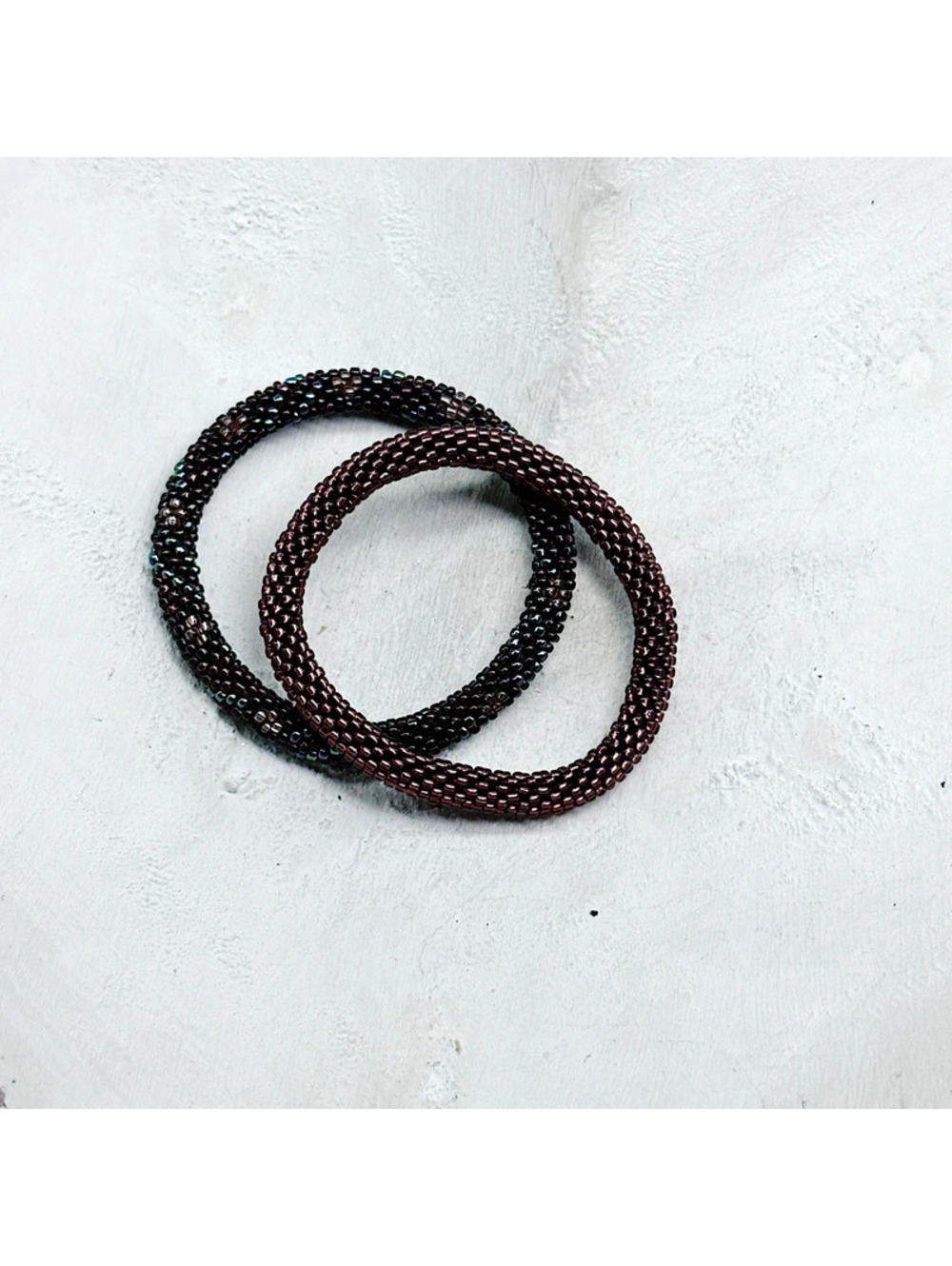 484mc. Bronze Glass Seed Bead Bracelets